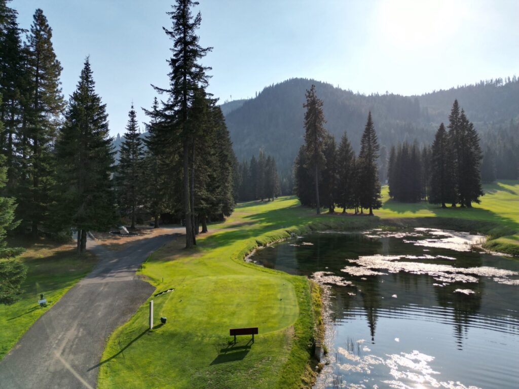 Aerial view of hole 3 at Kahler Mountain Club, a par 4 of 300 yards from the blue tees.